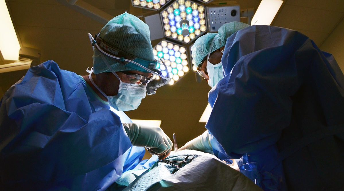 surgeons at work
