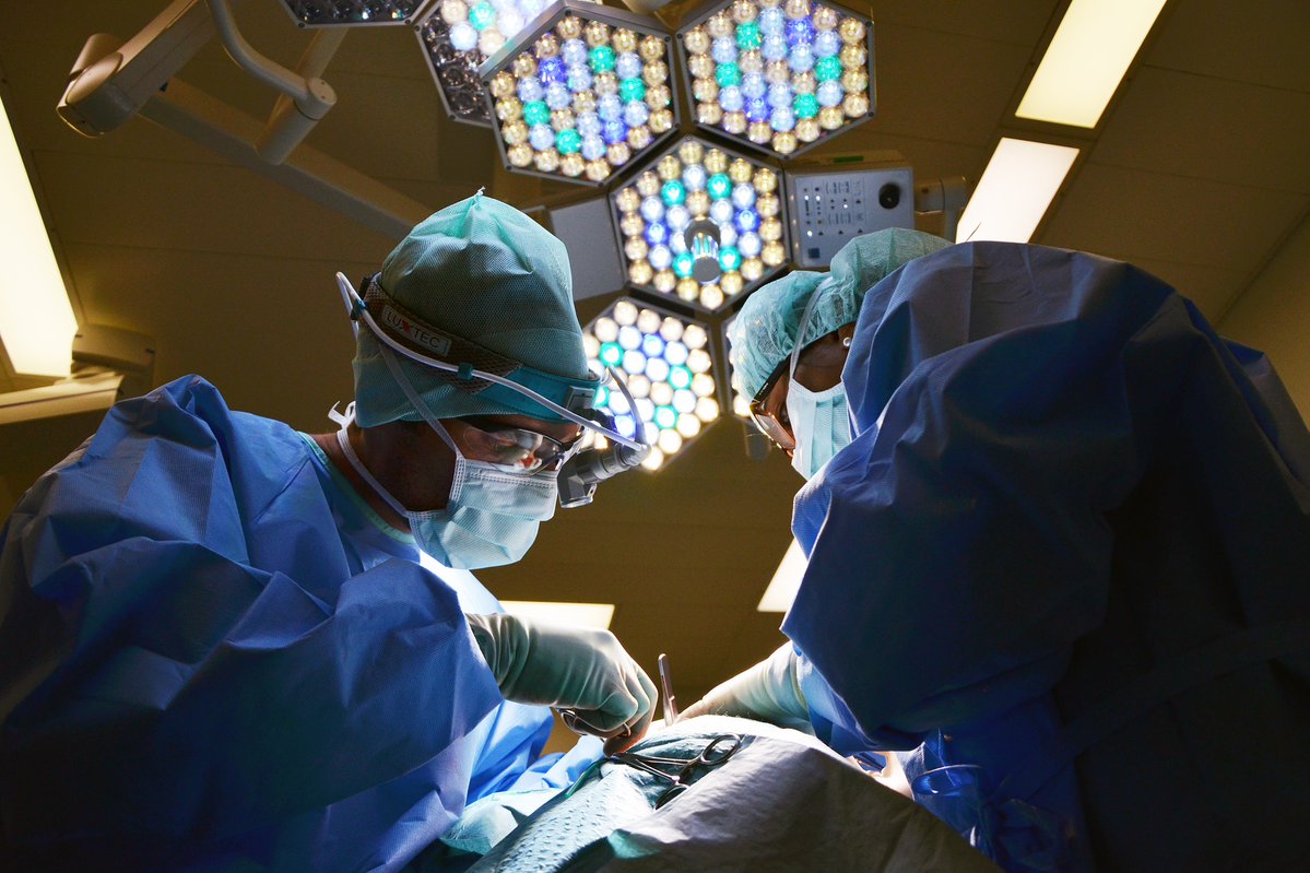 surgeons at work