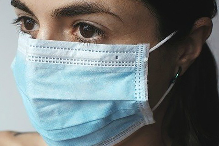 healthcare professional in surgical mask